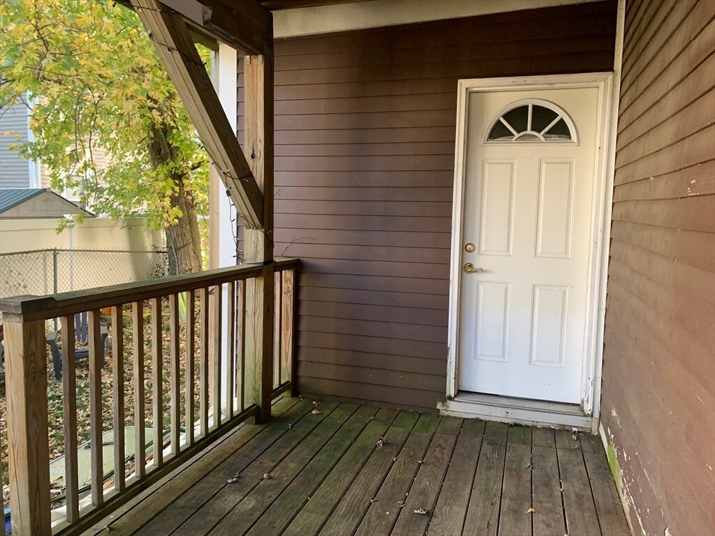 Building Photo - 58 Bower St