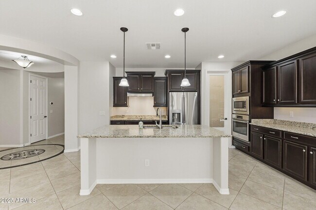 Building Photo - 233 E Glacier Dr
