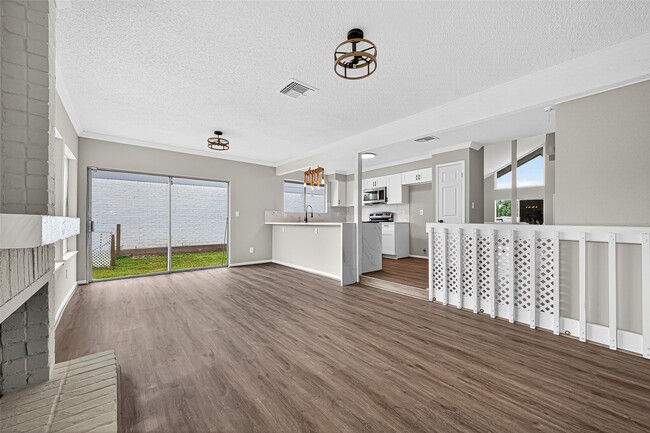 Building Photo - 12623 S Dairy Ashford Rd