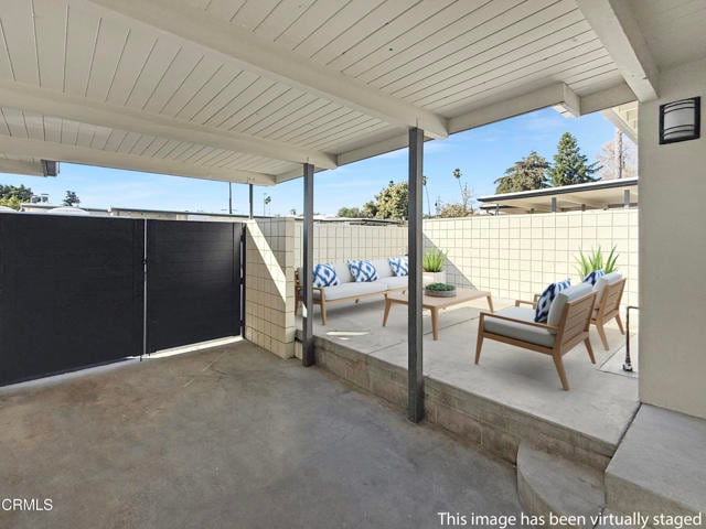 Building Photo - 61 Redwood Ave