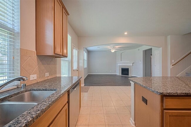 Building Photo - 24523 Carlton Springs Ln