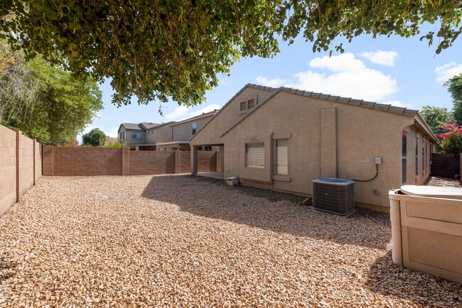 Building Photo - Spacious Floor Plan in Copper Basin