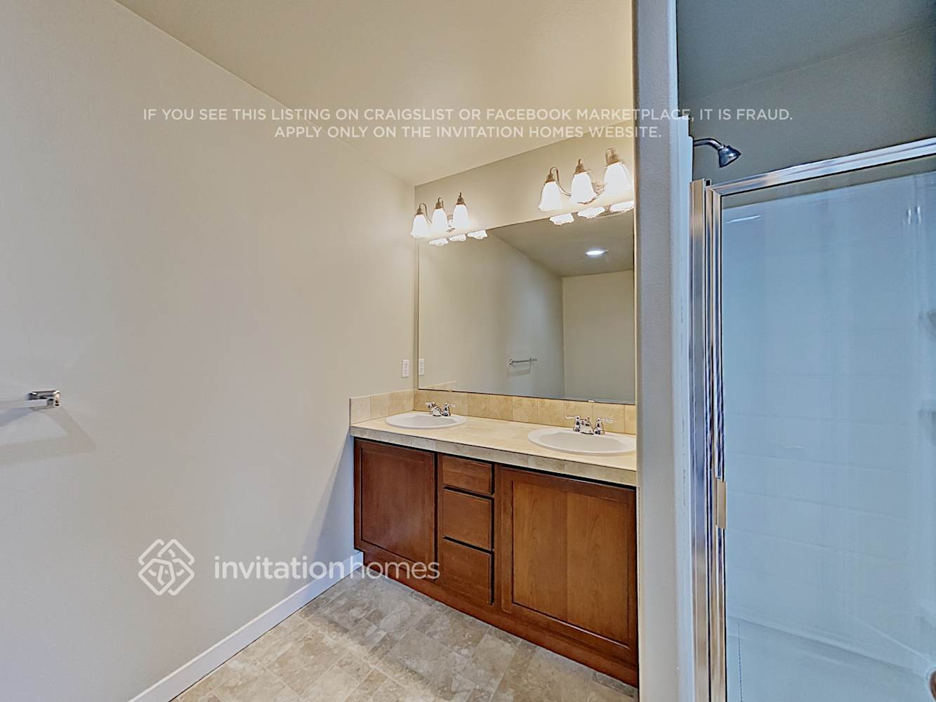 Building Photo - 8226 82nd Dr NE