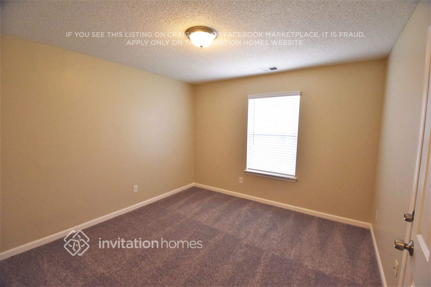 Building Photo - 5935 Water Oaks Dr