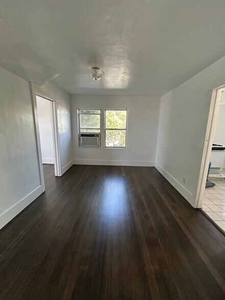 Building Photo - 238 Bicknell Ave