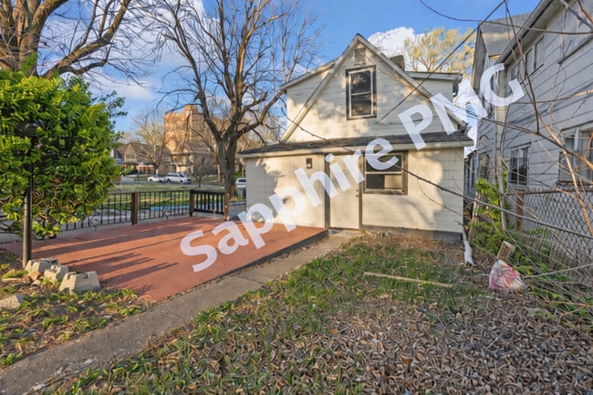 Building Photo - 2407 Montgall Ave