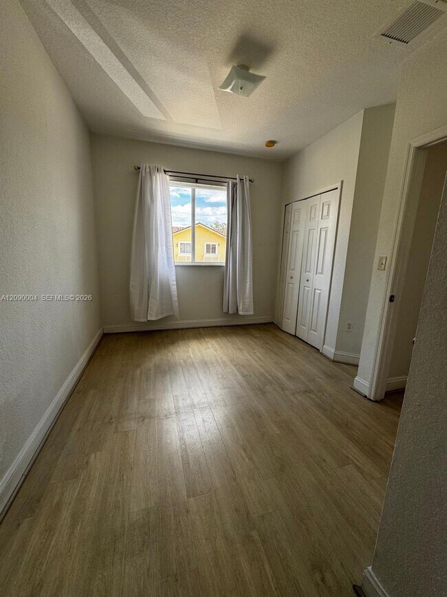 Building Photo - 18032 NW 74th Ct