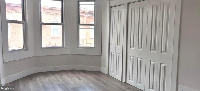 Building Photo - 2324 Watkins St