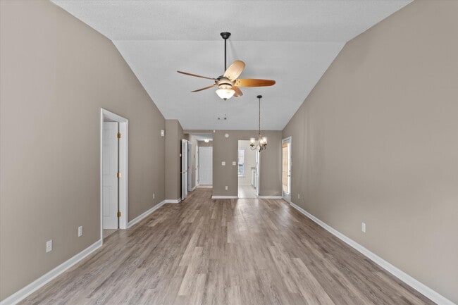 Building Photo - 2016 Caton Dr
