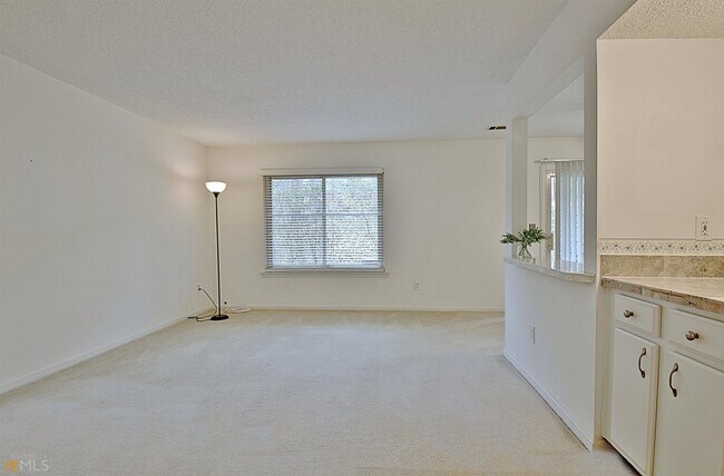 Building Photo - 72 Cobblestone Creek