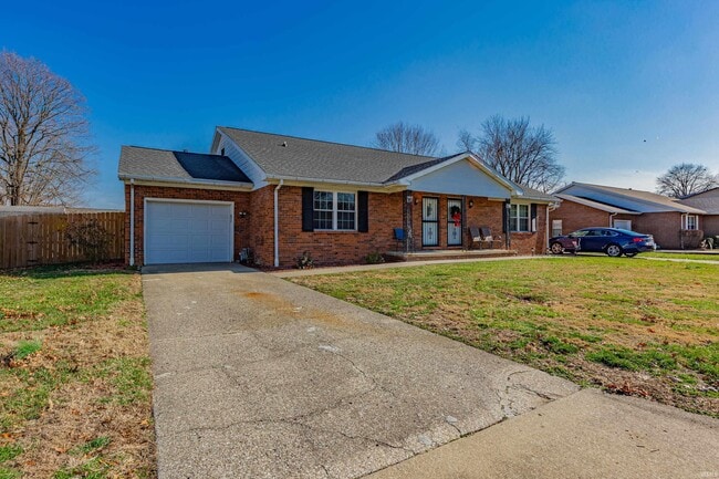 Building Photo - 7127 Pinehurst Dr