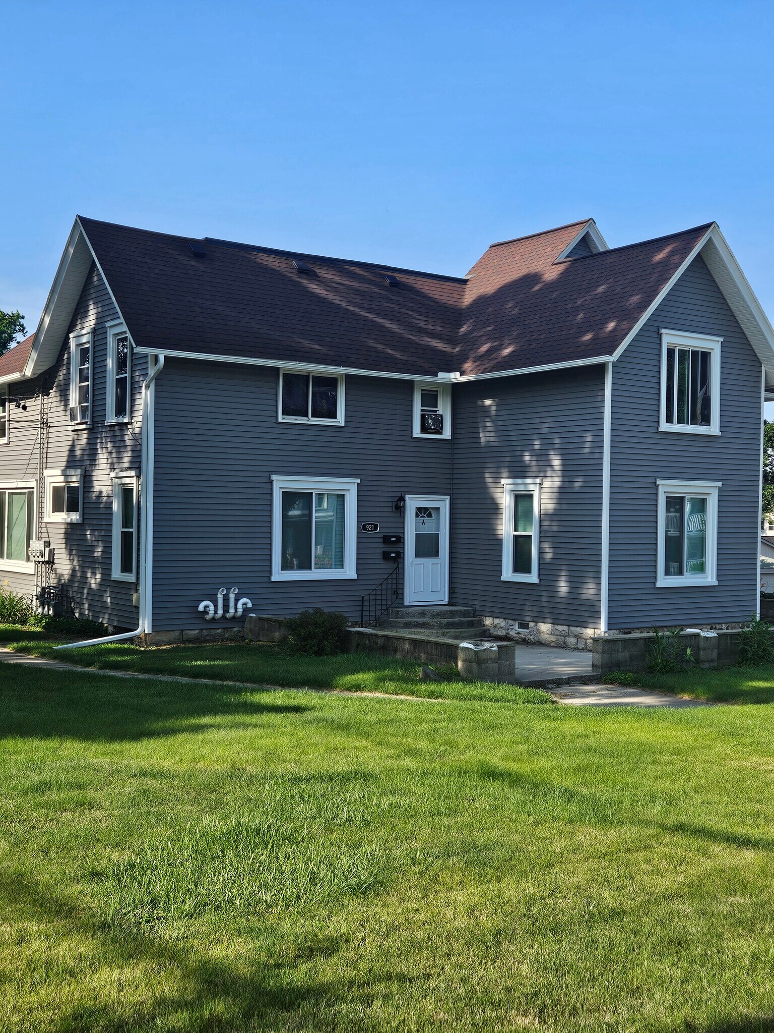 Exterior of home - 919 Arcadian Ave