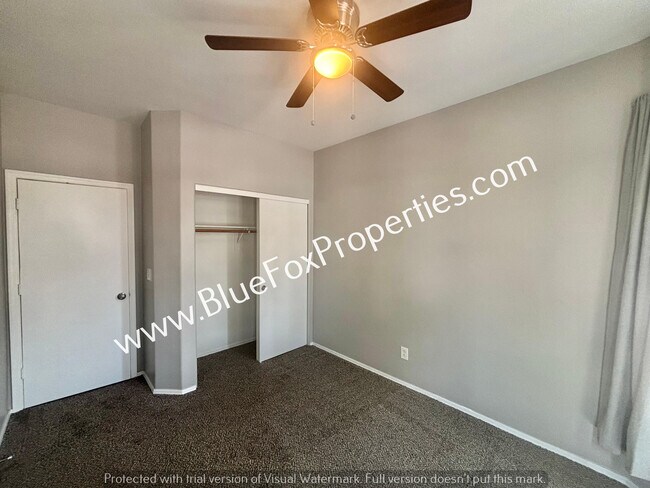 Building Photo - 15073 S Harry Truman Pl