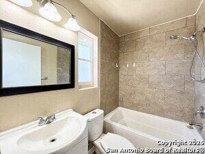 Building Photo - 245 Deerwood Dr