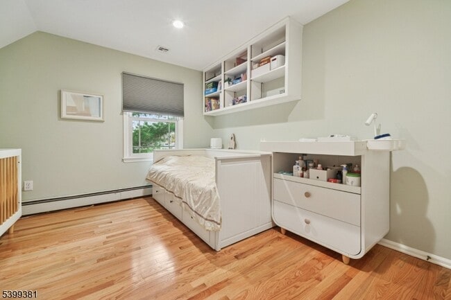 Building Photo - 17 Edison Dr