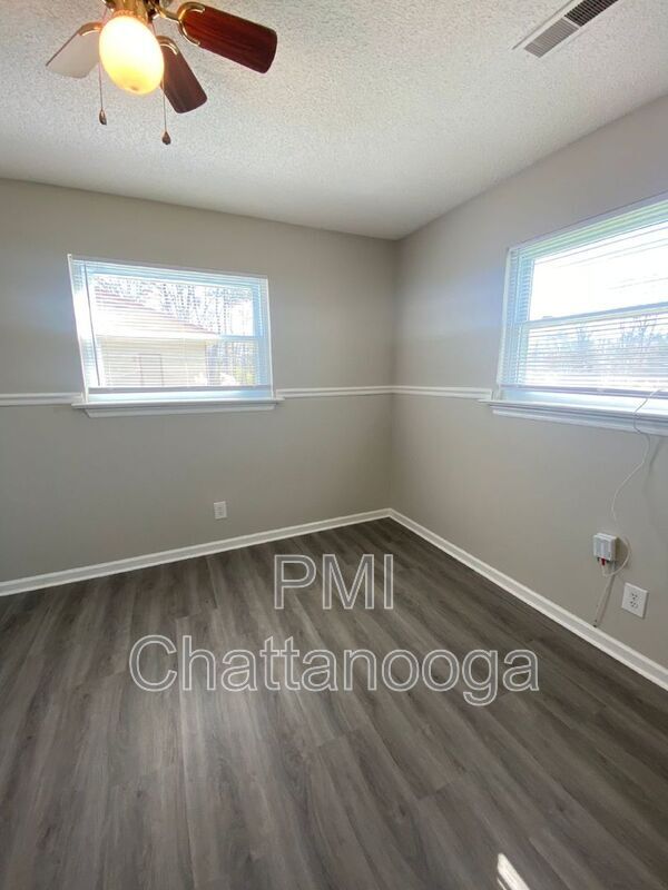 Building Photo - 168 Reynolds Dr