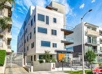 Building Photo - 124 S Croft Ave
