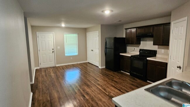 Building Photo - 133 Patriot Point Dr
