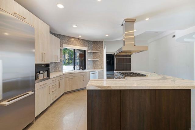 Building Photo - 410 Milagrosa Cir