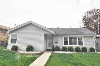 Building Photo - 9705 S 54th Ave