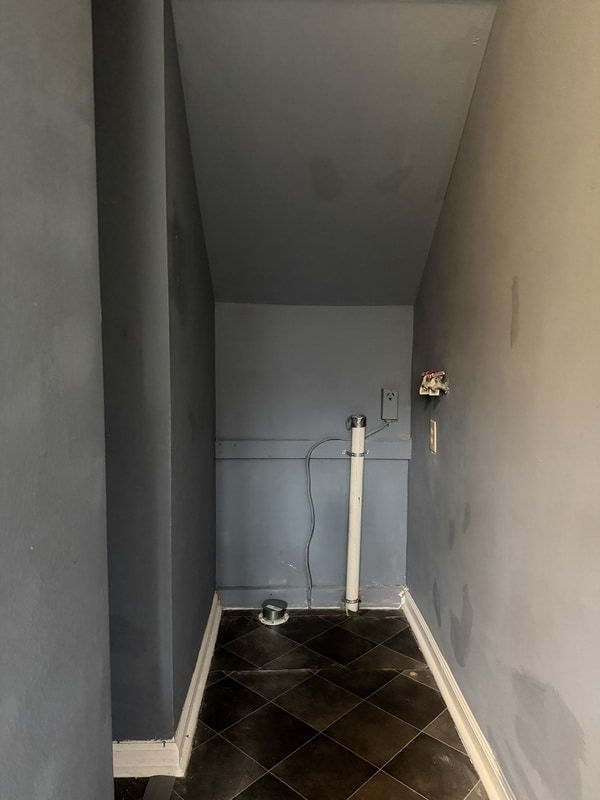 Building Photo - 1815 E 74 Terrace