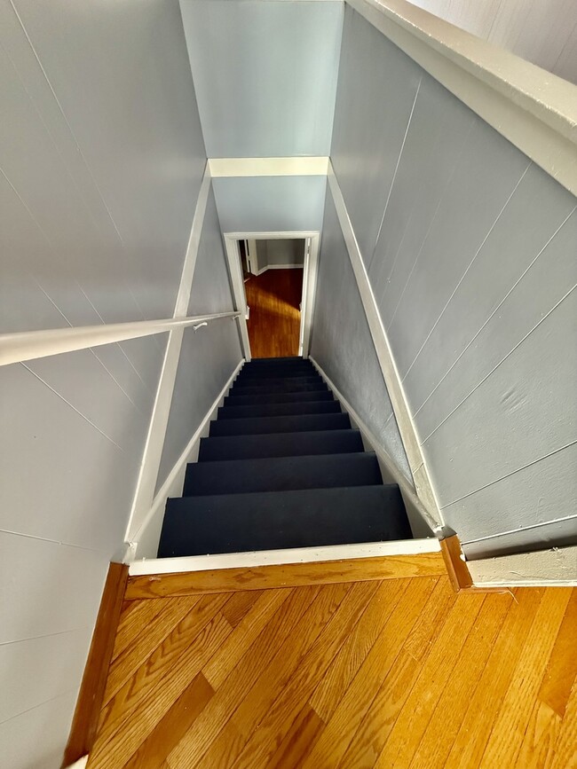 Building Photo - 723 Glendale Ave