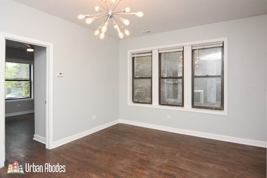 Building Photo - 3301 N Harding Ave