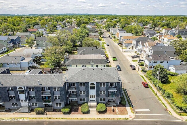 Building Photo - 98 Beachway Ave