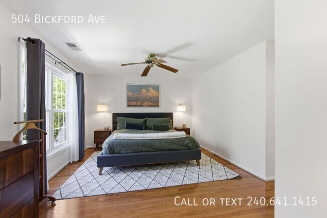 Building Photo - 504 Bickford Ave
