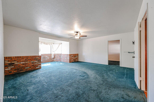 Building Photo - 8531 W Pinnacle Peak Rd