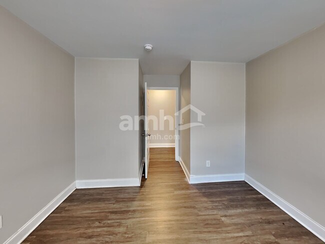 Building Photo - 5211 Tupelo St