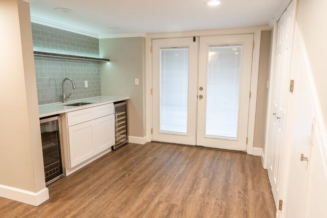 Building Photo - 4Bd/2.5Ba Seattle House