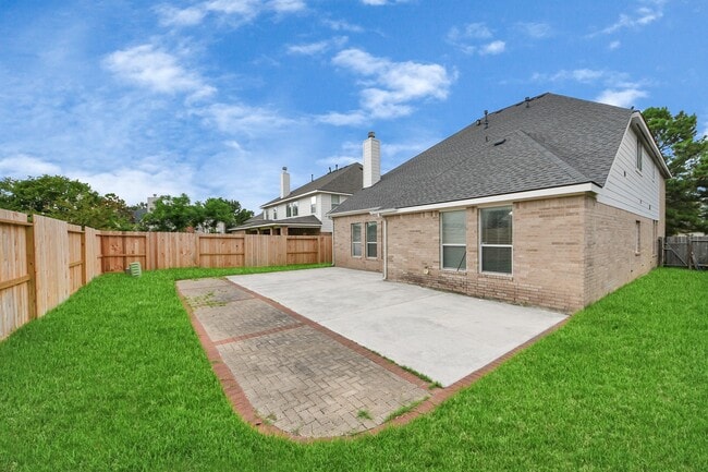 Building Photo - 24523 Red Bluff Tr