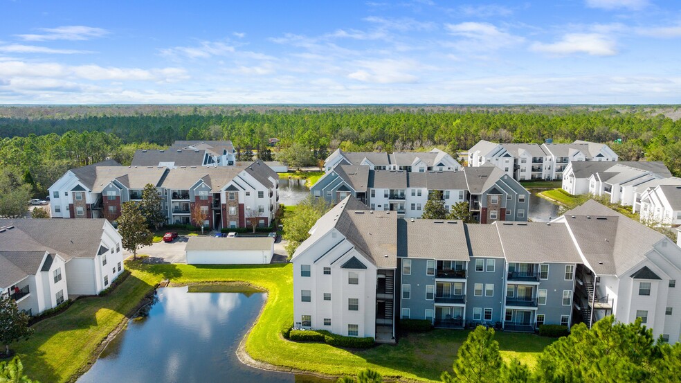 Building Photo - 10X Ormond Beach