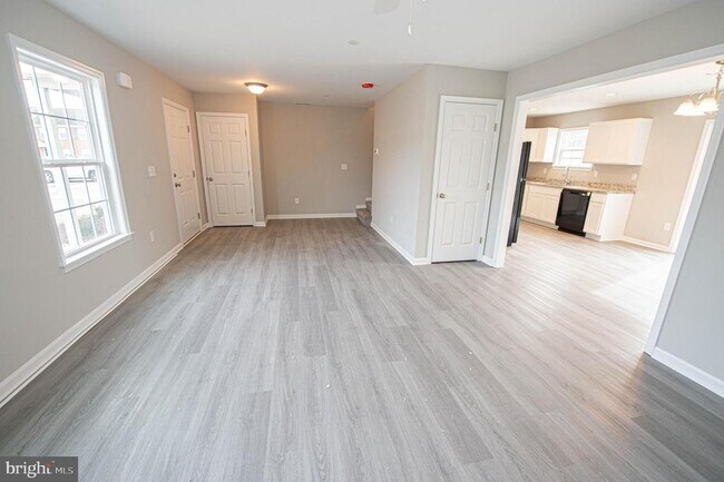 Building Photo - 242 Morgans Ct