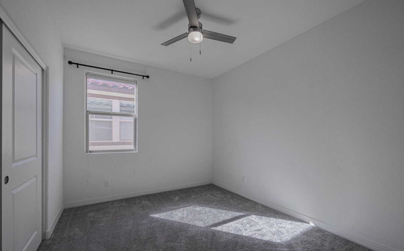 Building Photo - 5726 S 30th Gln