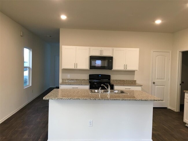 Building Photo - 255 Dorchester Dr