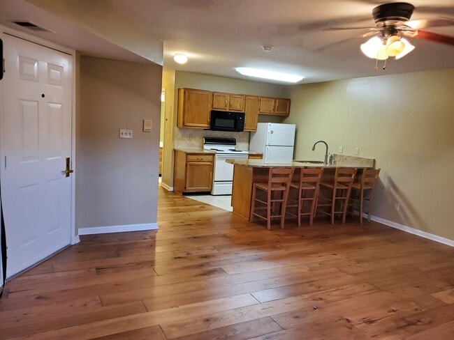 To Good to Be True, Efficiency! Spacious ... - To Good to Be True, Efficiency!  Spacious ...