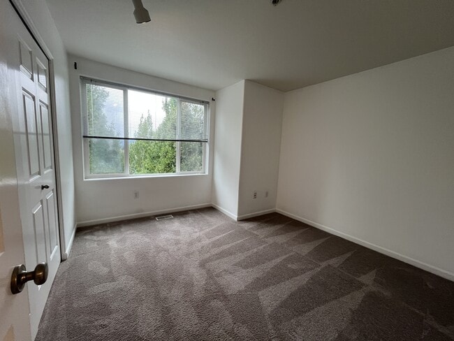 Building Photo - 8770 SW 147th Terrace