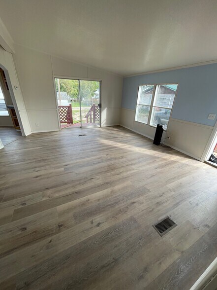 Living Room from hallway - 2656 S Montana St