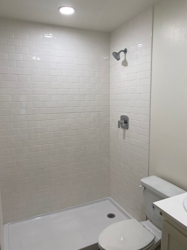 Building Photo - Newly Constructed 3 Bedroom 1 Bath Home