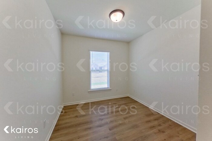 Building Photo - 206 Teddy Ln