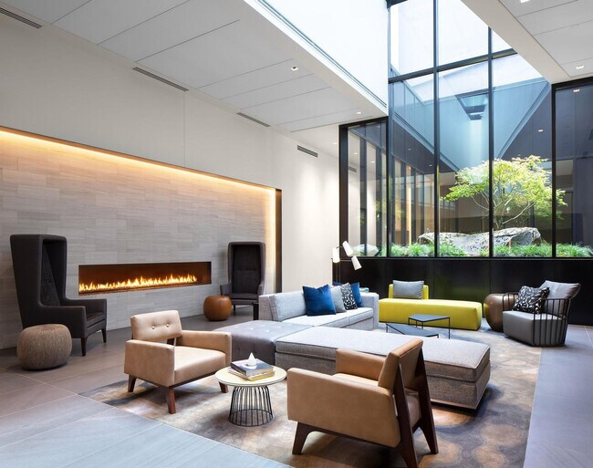 Building Photo - 1428 2nd Ave