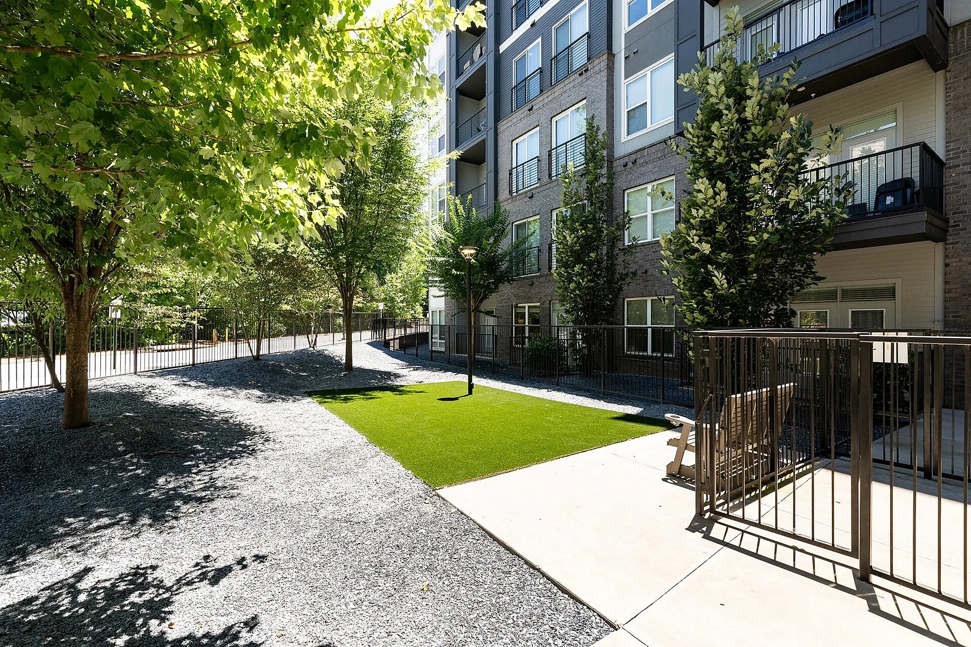 Building Photo - 2550 Blackmon Dr