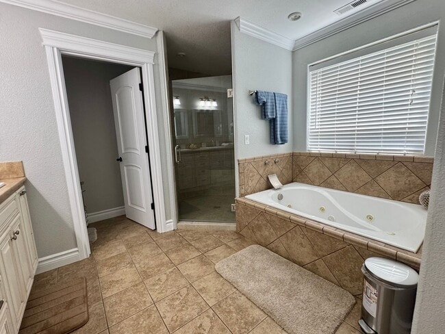 Building Photo - 130 Ridge Dr