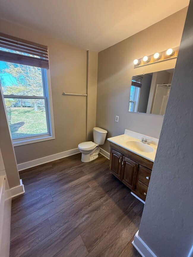 Building Photo - 137/139 S. Locust Street