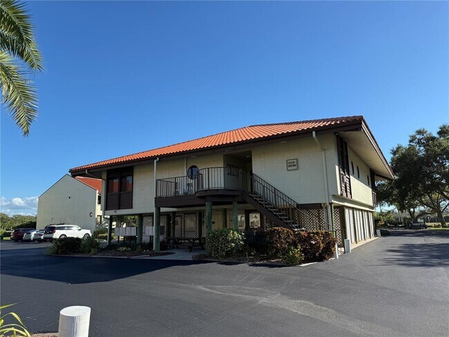 Building Photo - 1515 Pinellas Bayway S