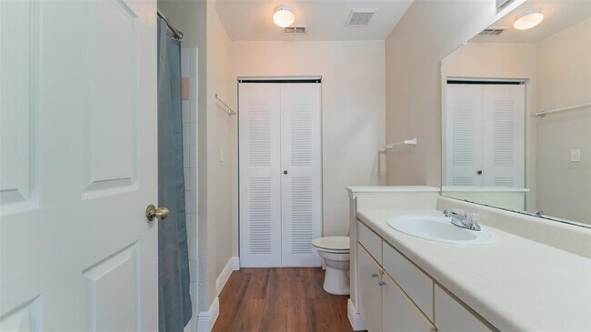 Building Photo - 10568 Windsor Lake Ct
