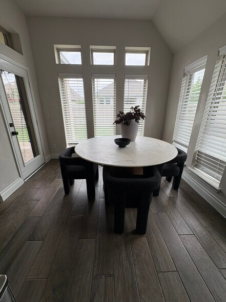 Building Photo - 2231 Blackhawk Ridge Ln