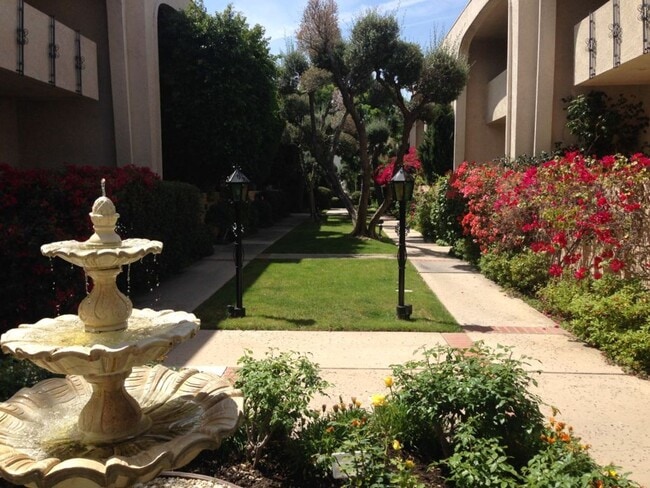 Building Photo - COMPLETELY UPDATED AND REMODELED ENCINO SP...